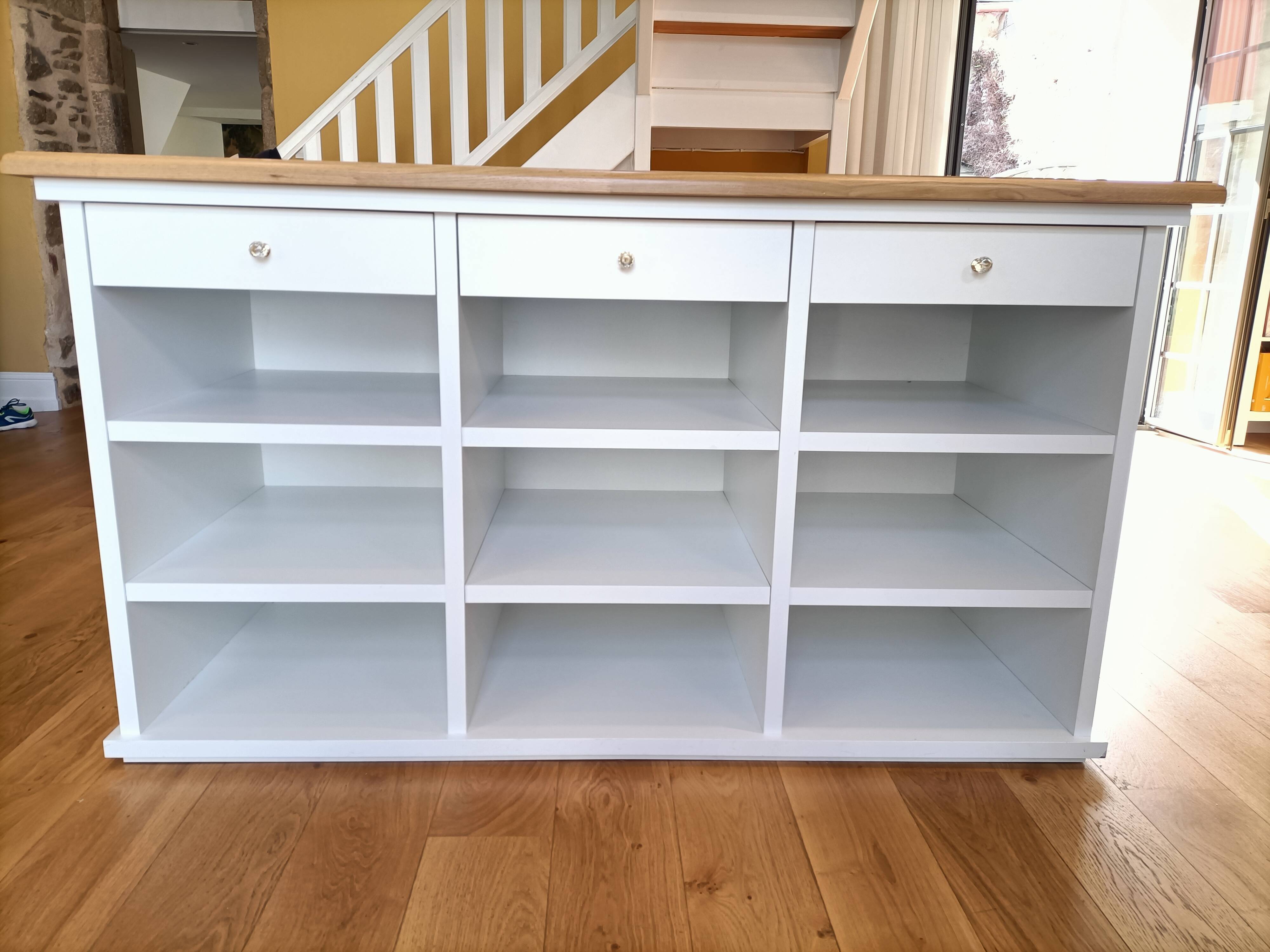 Countertop furniture