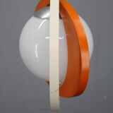 Suspension italienne orange et blanche des années 1970 — Sculpture moderne de l'ère spatiale