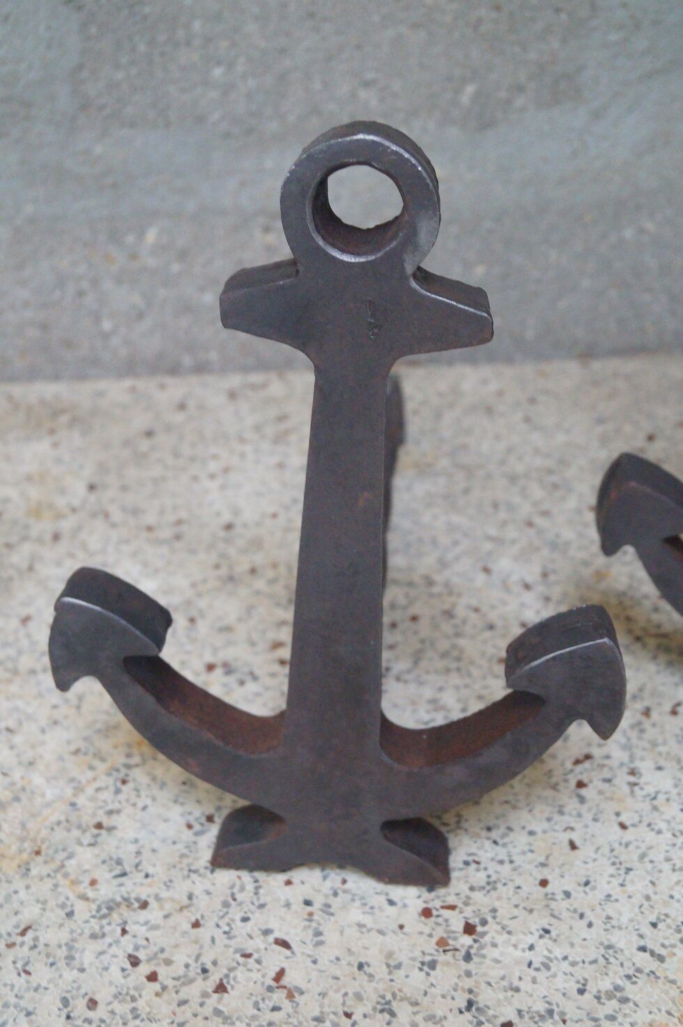 Pair of navy ink chenet 1960