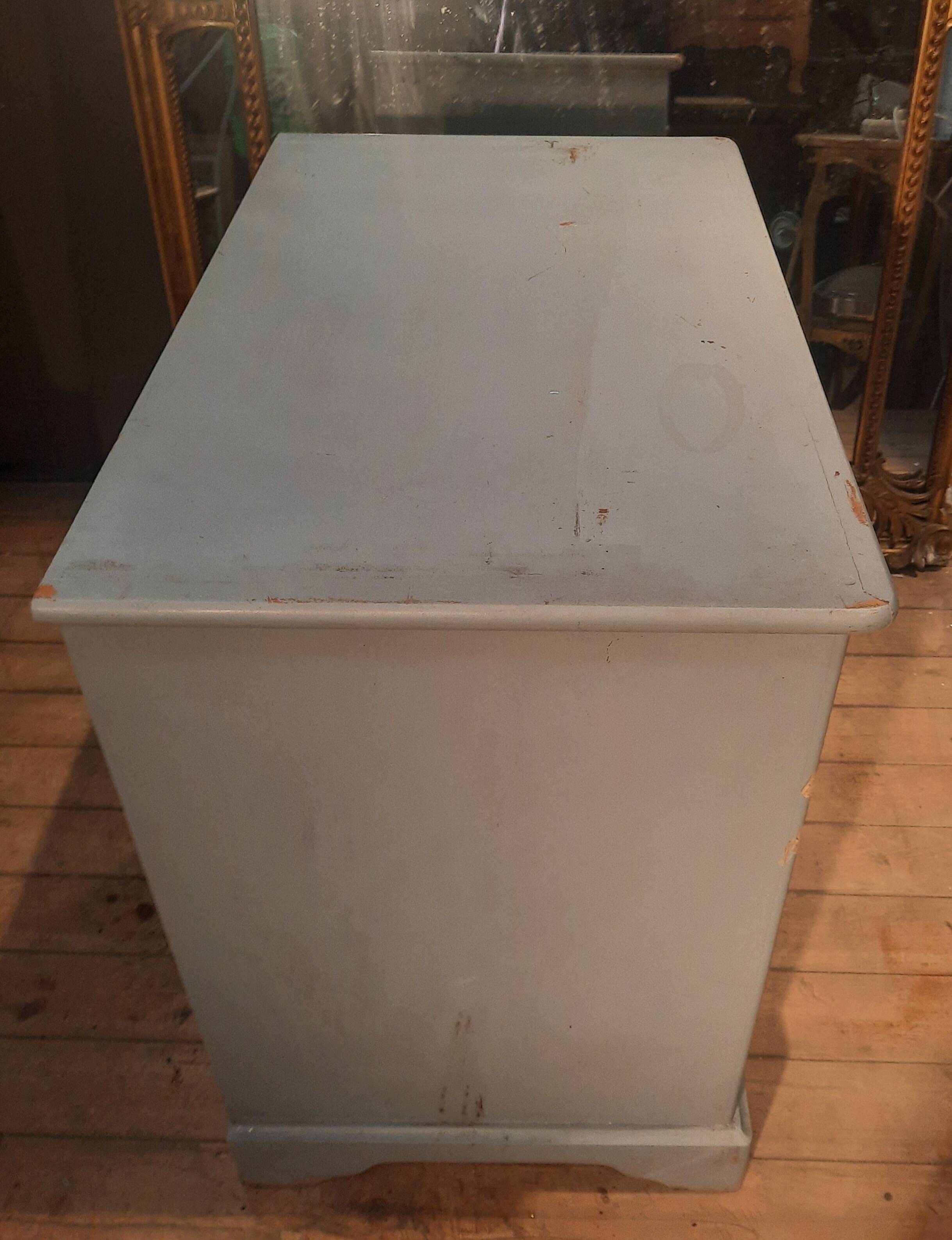 Louis Philippe style painted wooden chest of drawers