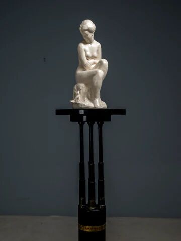 Black lacquered pedestal with brass details, 20th century