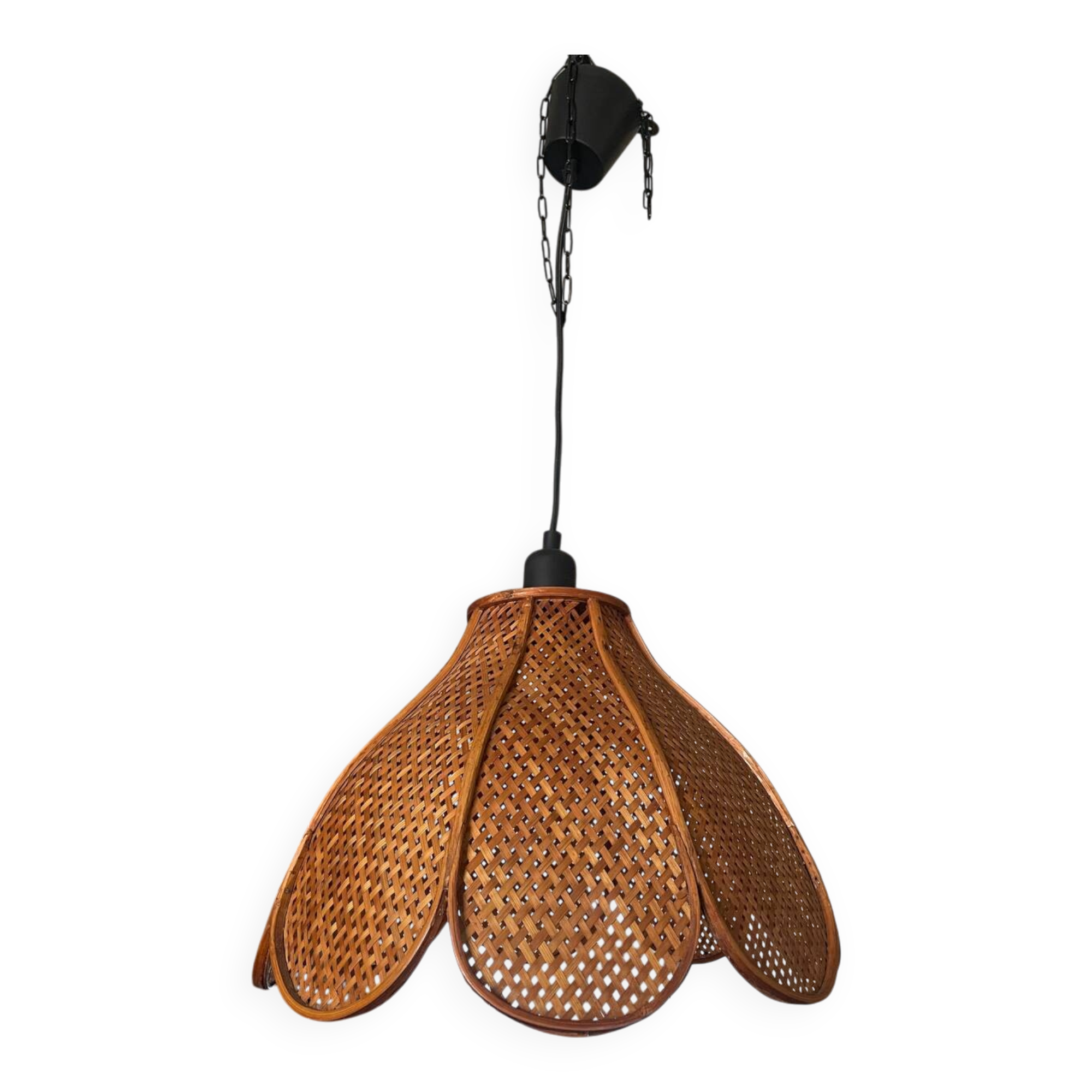 Rattan pendant light