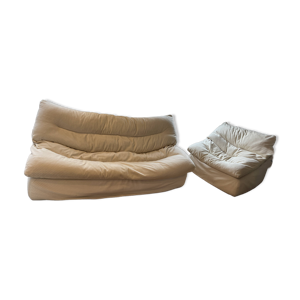 Ensemble canapé et chauffeuse