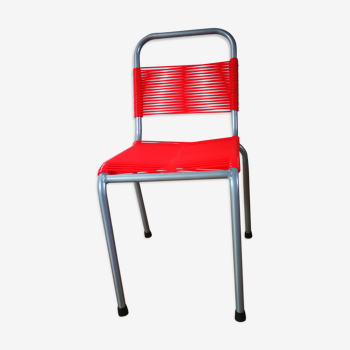 Chaise scoubidou enfant rouge