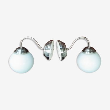 Pair of scones metal chrome and opaline