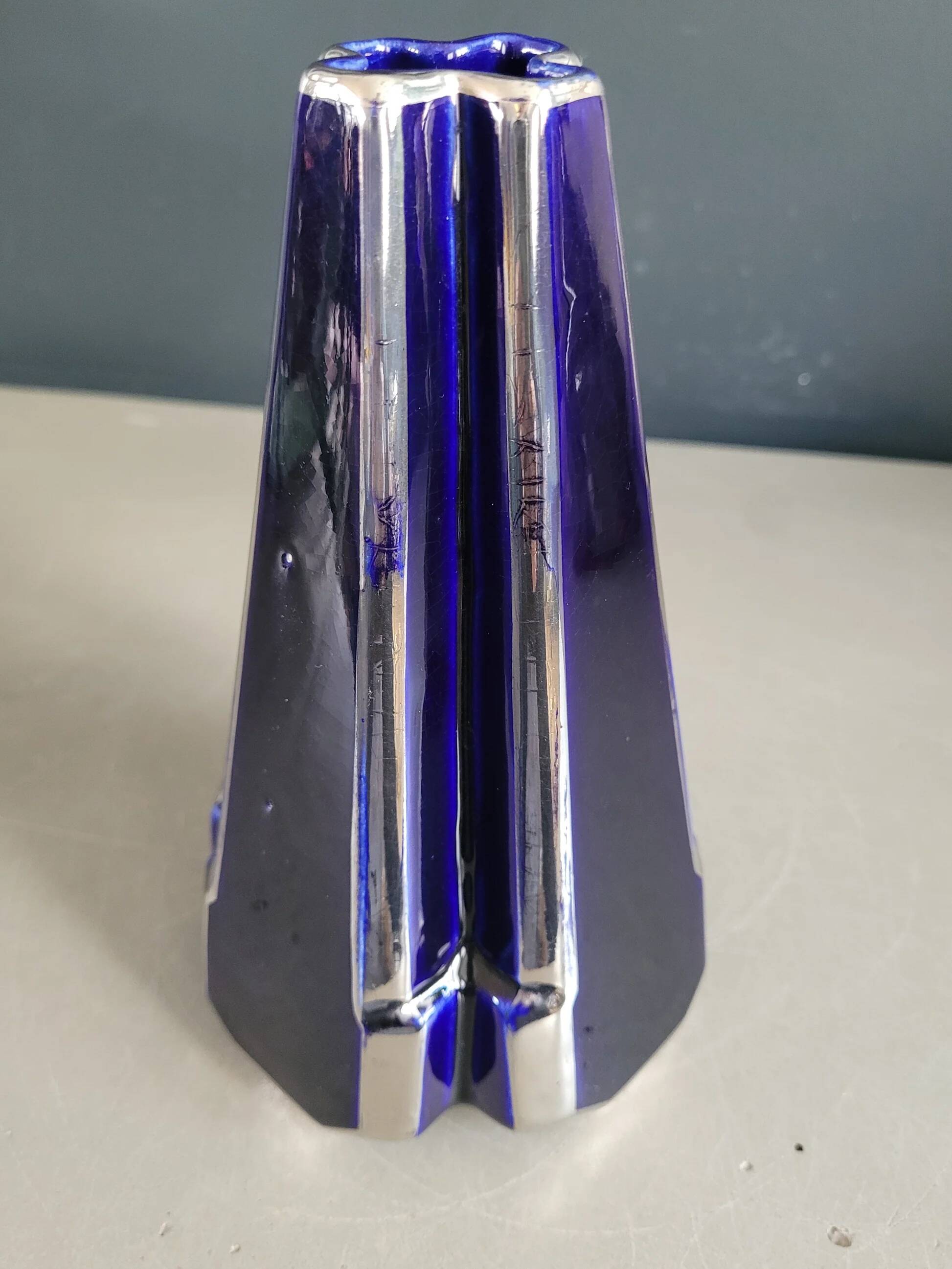 Pyramid vase Art Deco Moulin des Loups & Hamage Nord - blue and silver - Ref 959