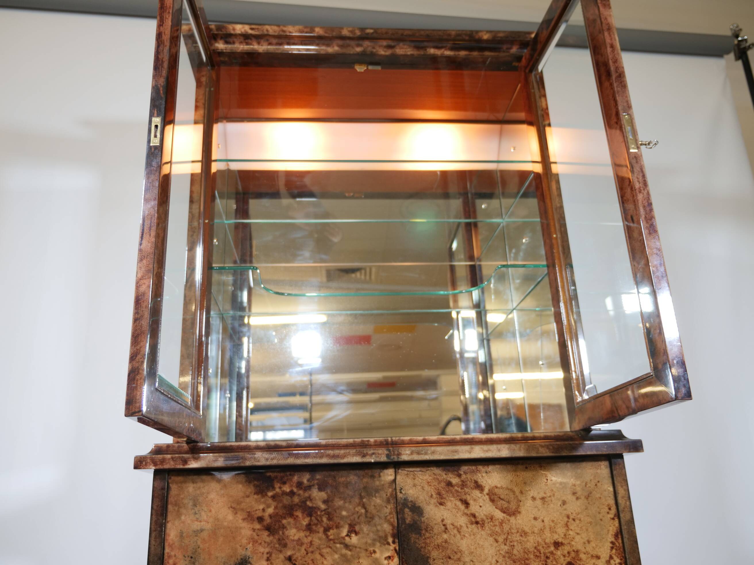 Illuminated Display Cabinet by Aldo Tura – Goat Leather & Parchment, 1970s, Milan