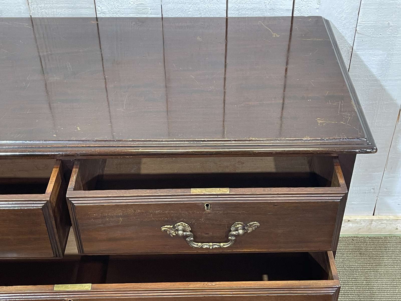 Early 20th century English mahogany chest of drawers