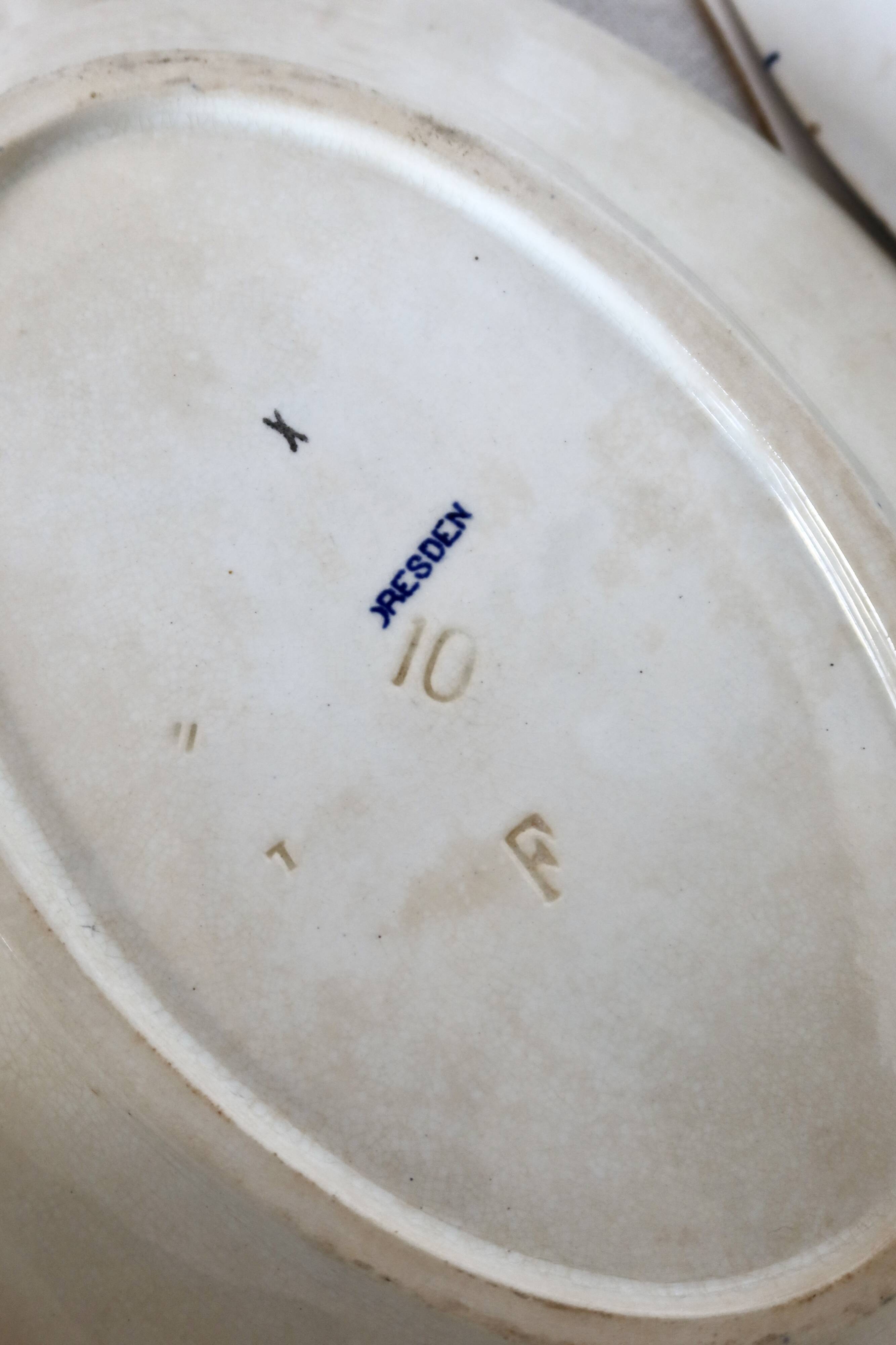 3 oval serving dishes - Dresden porcelain - Floral pattern