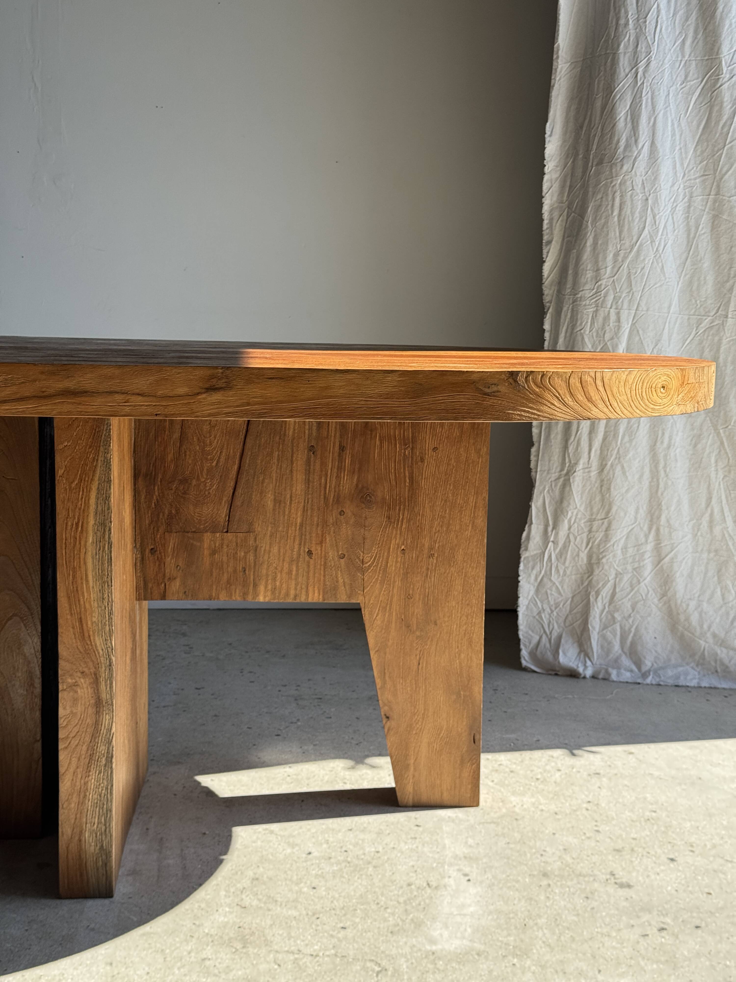 Immense solid teak table 2.10m x 1m