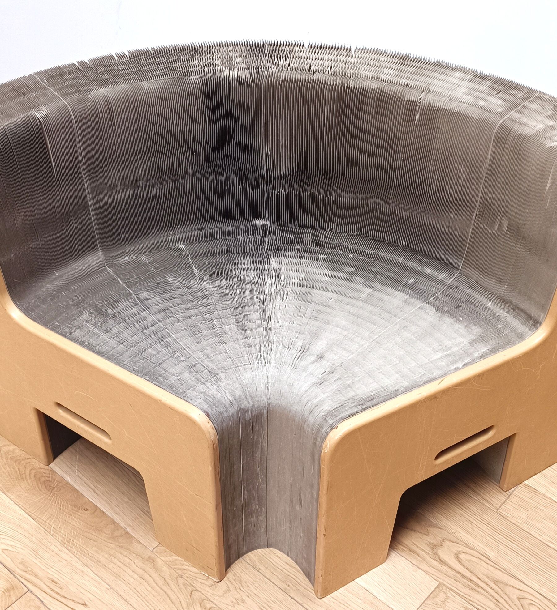 Flexible Love Armchair, Chischen Chiu