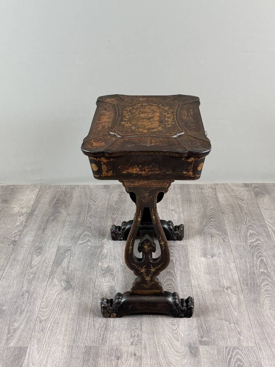 Necessary sewing furniture in blackened wood, Napoleon III style, 19th century.