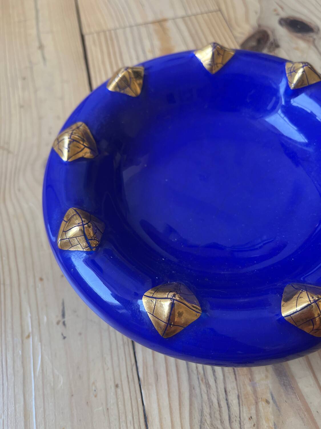 Longwy Enamels Pocket Emptyer