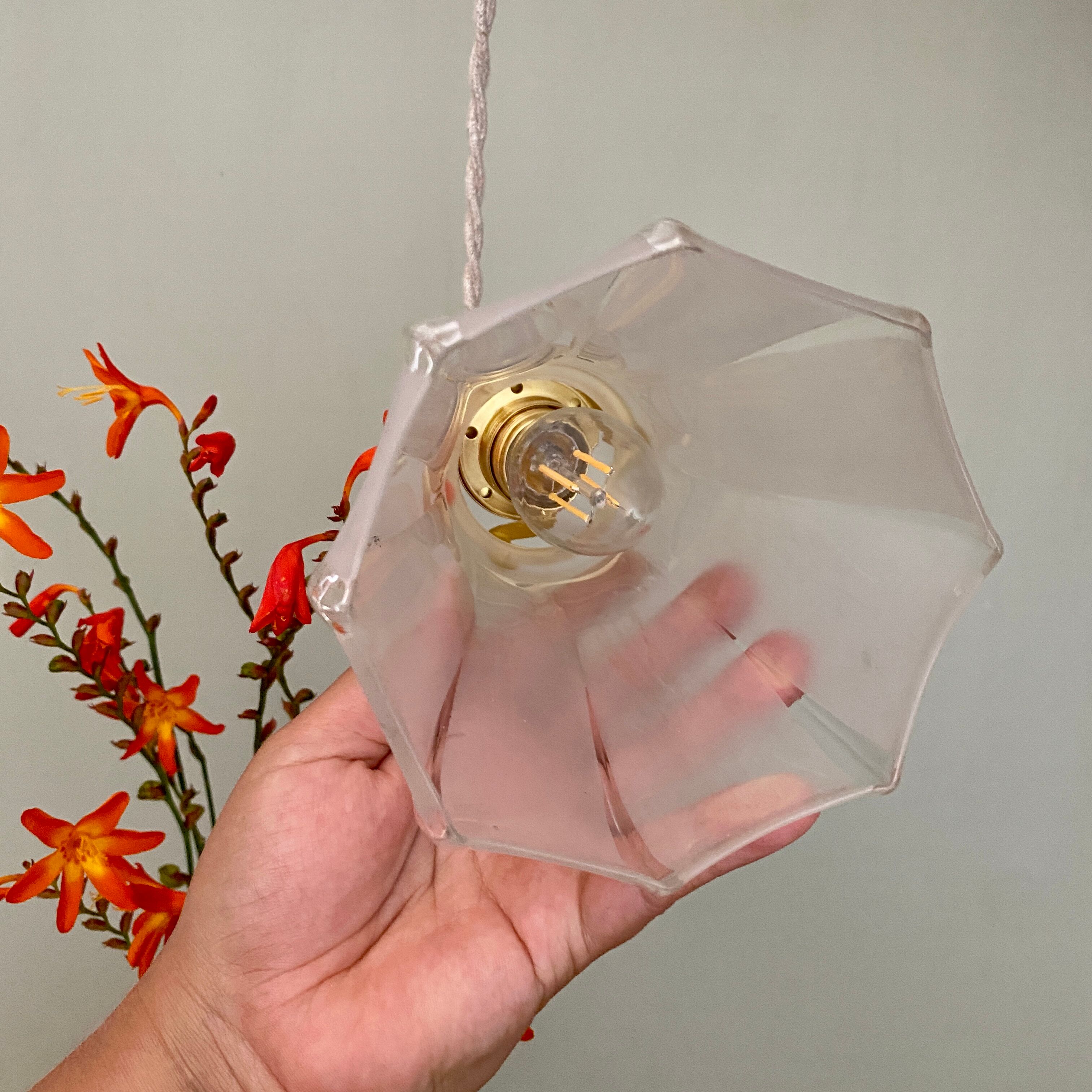 Vintage frosted glass tulip ride