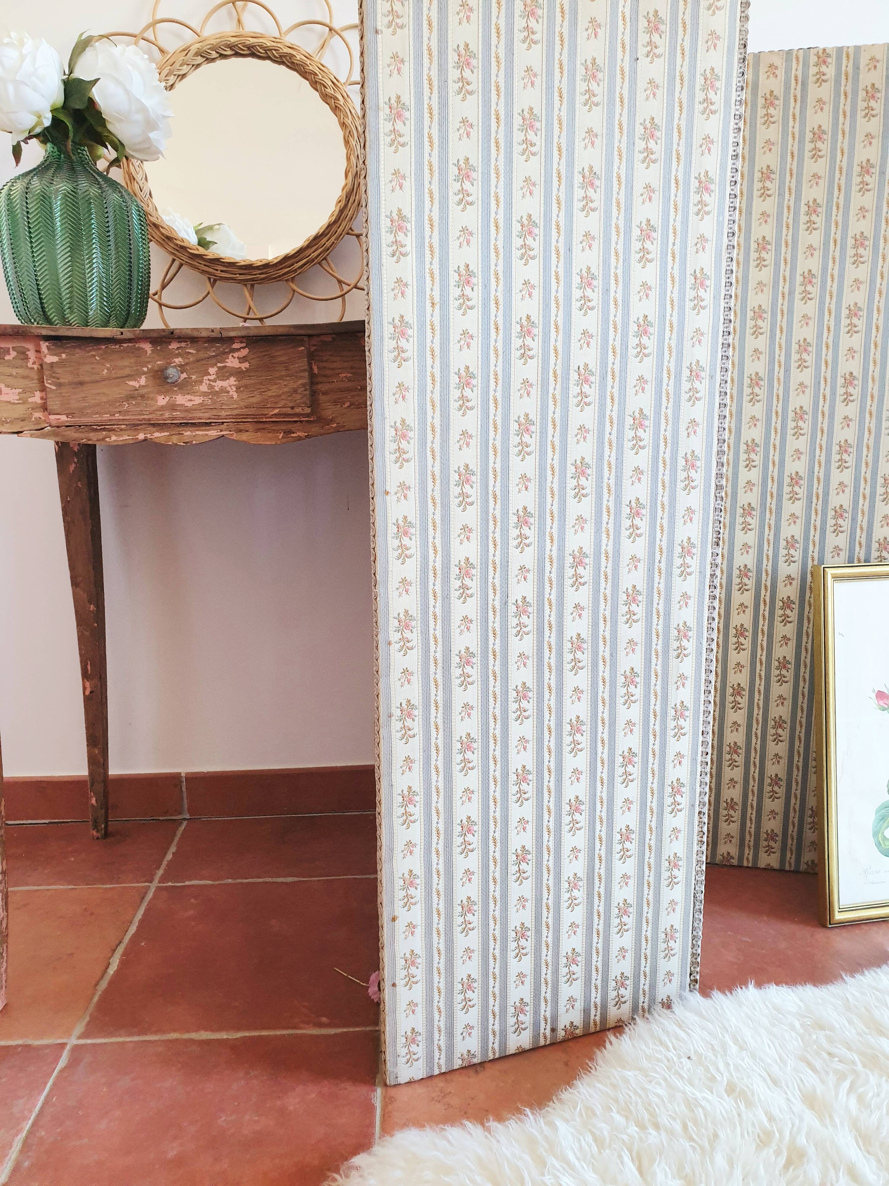 Pretty old screen 4 sides of the 30s / 40s