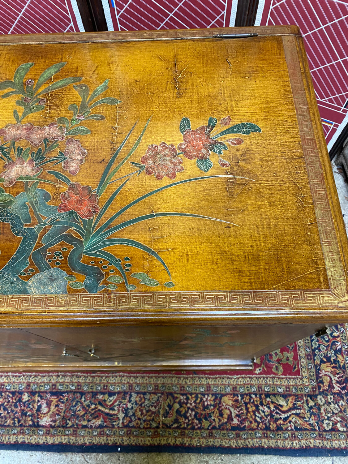 Bar furniture old Asian Chinese style transformed