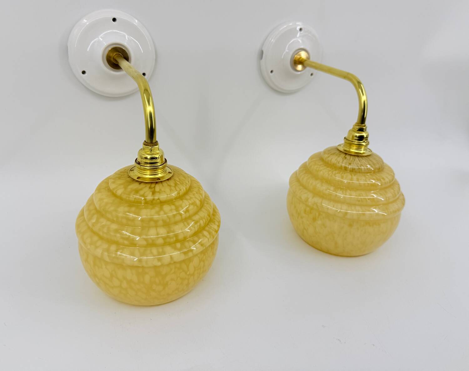 Appliques vintage en verre de Clichy