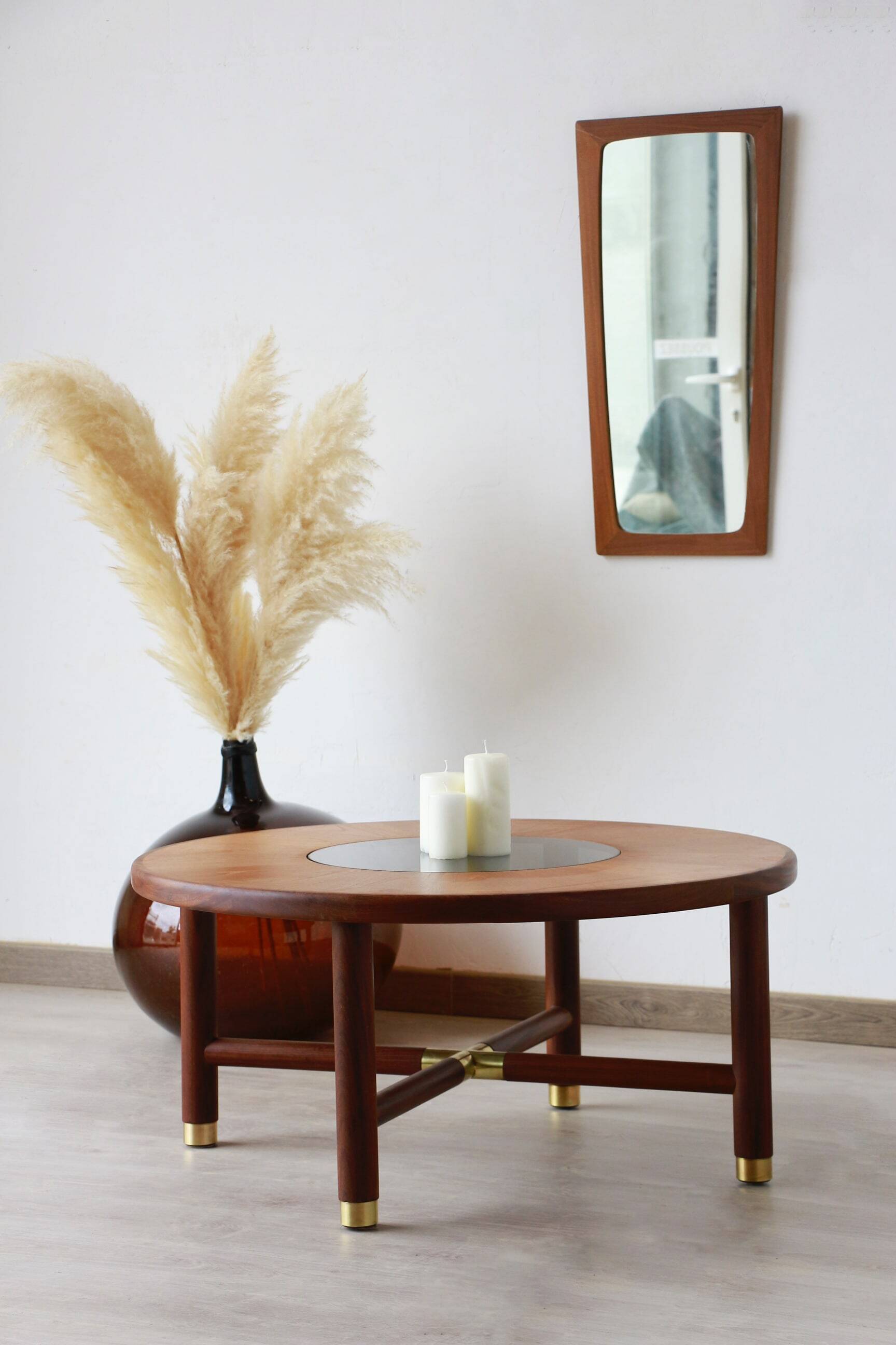 Round coffee table - Model 8058 - G Plan