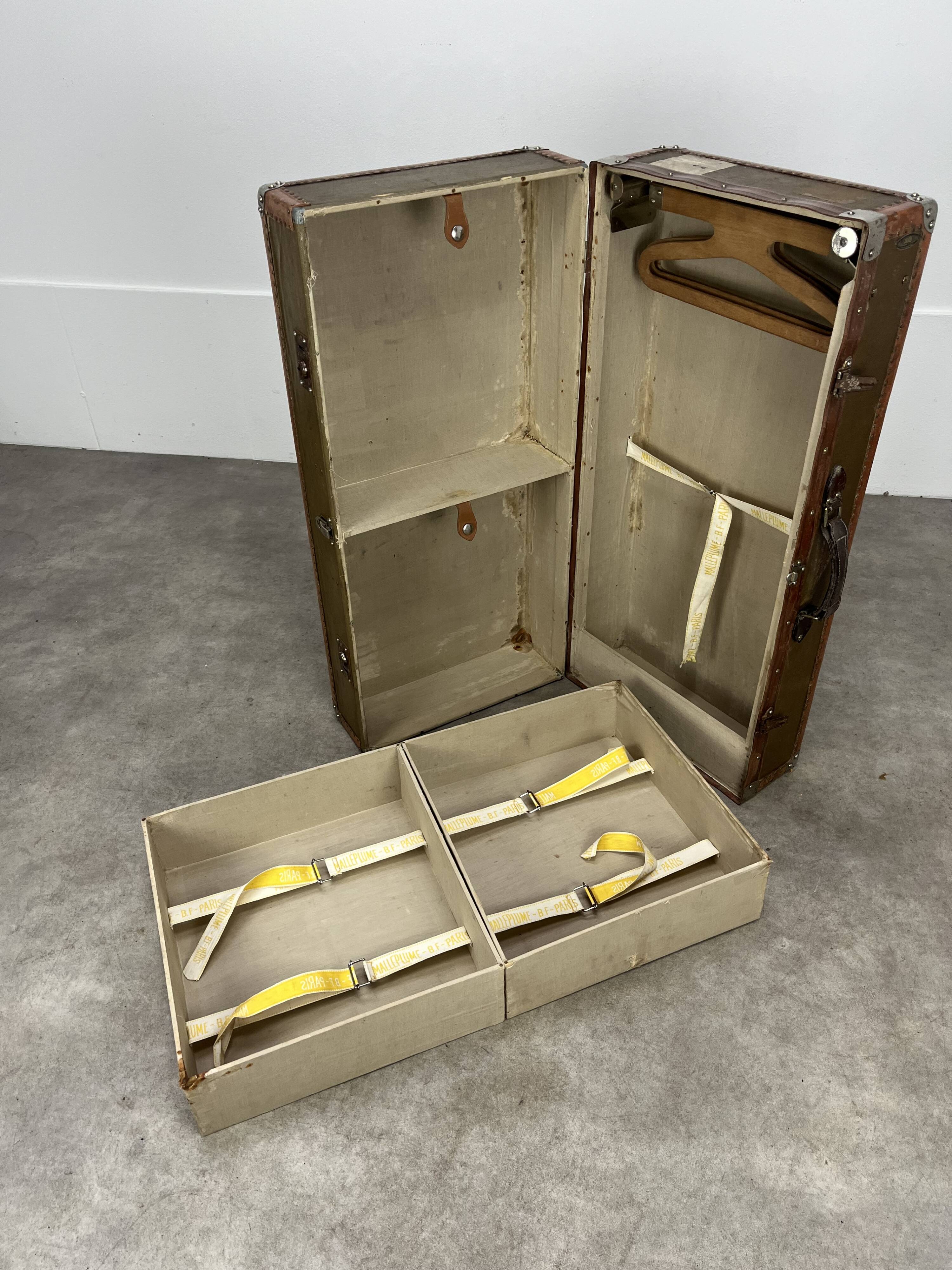 “MallePlume Paris” cabin trunk