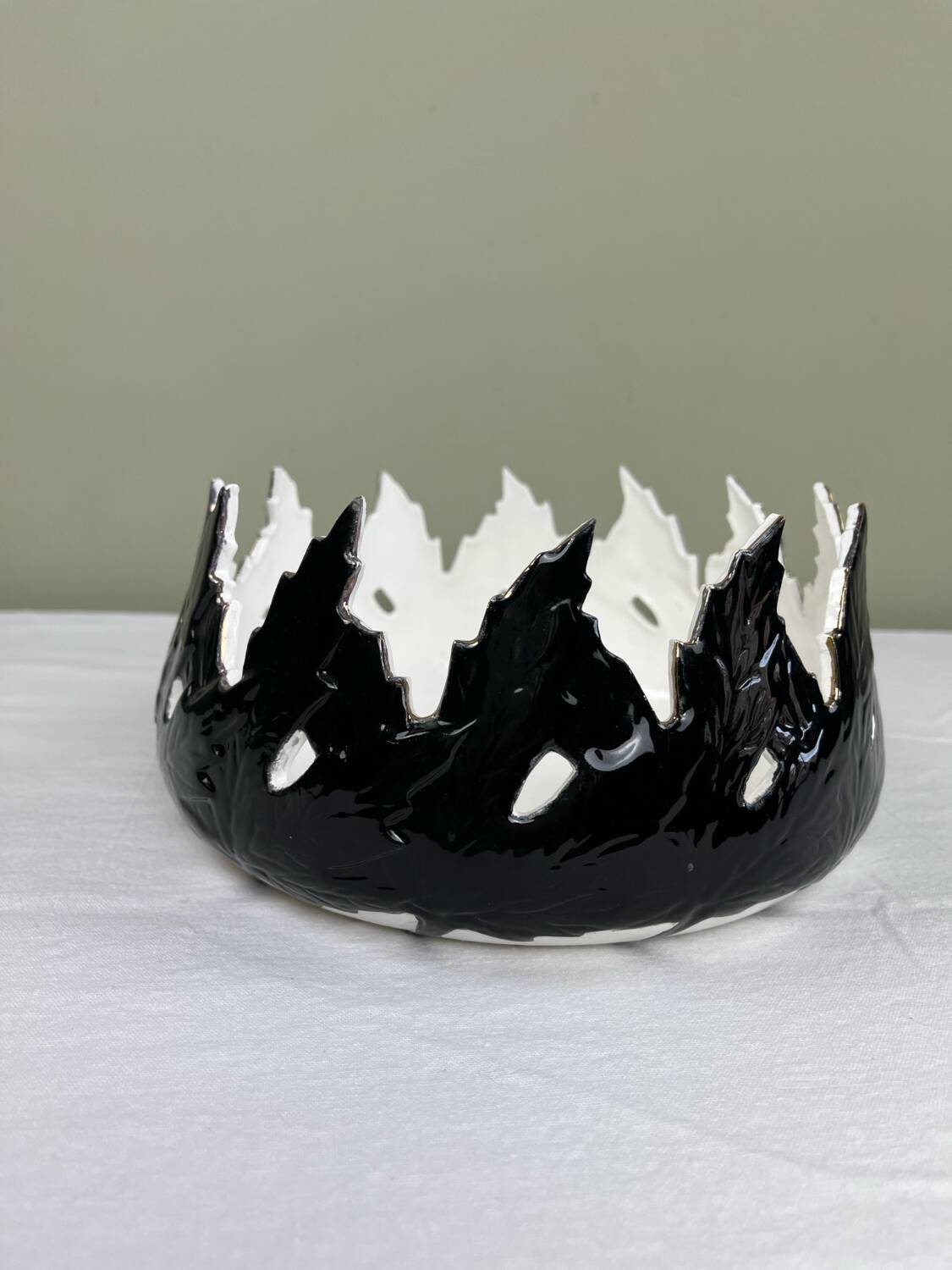 “Silhouette” handcrafted ceramics