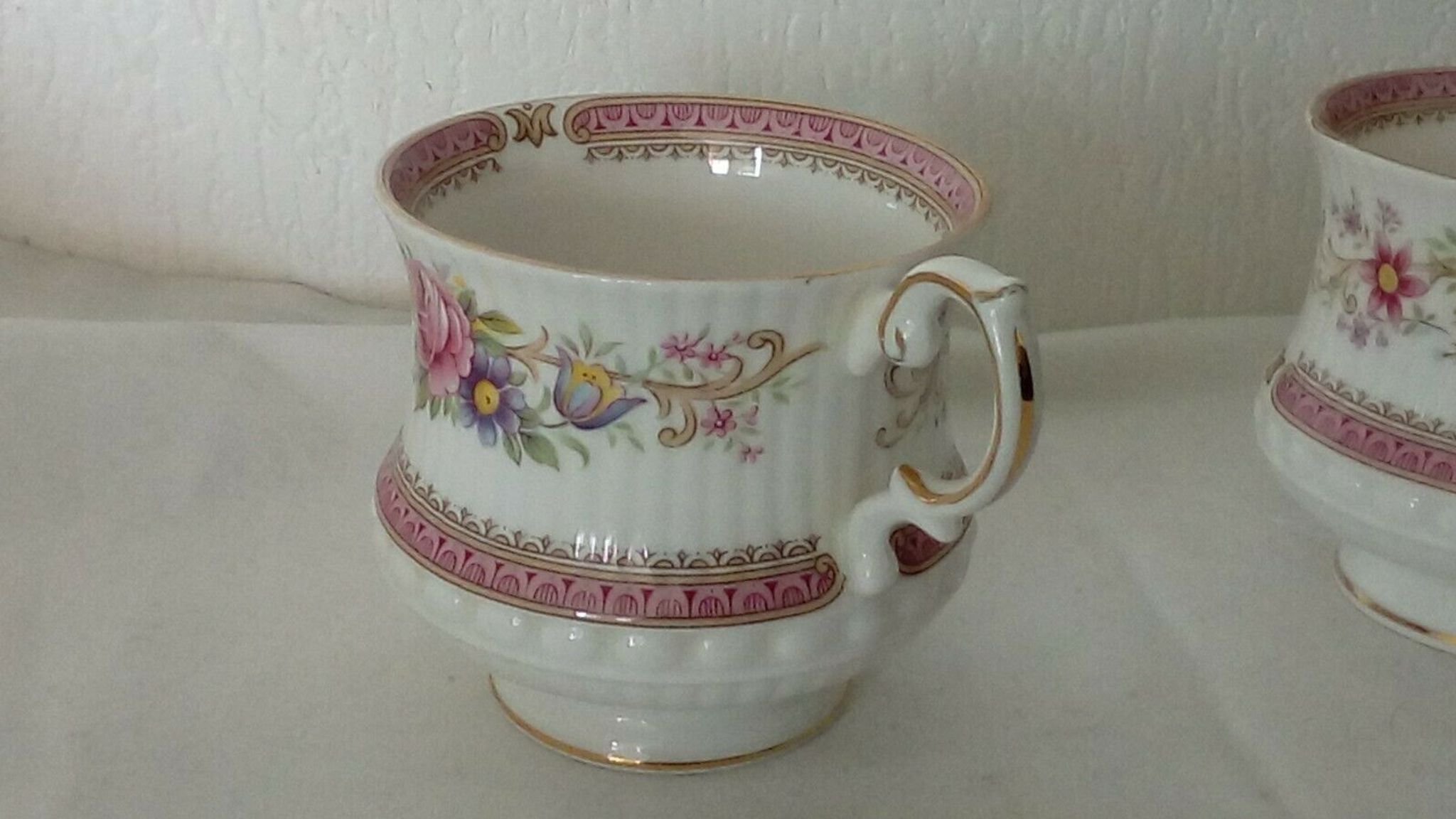 ENGLISH PORCELAIN CUP ROSINA QUEENS RICHMOND