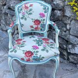 Paire de fauteuils Cabriolets en bois peint de style Louis XV époque XIXeme siècle