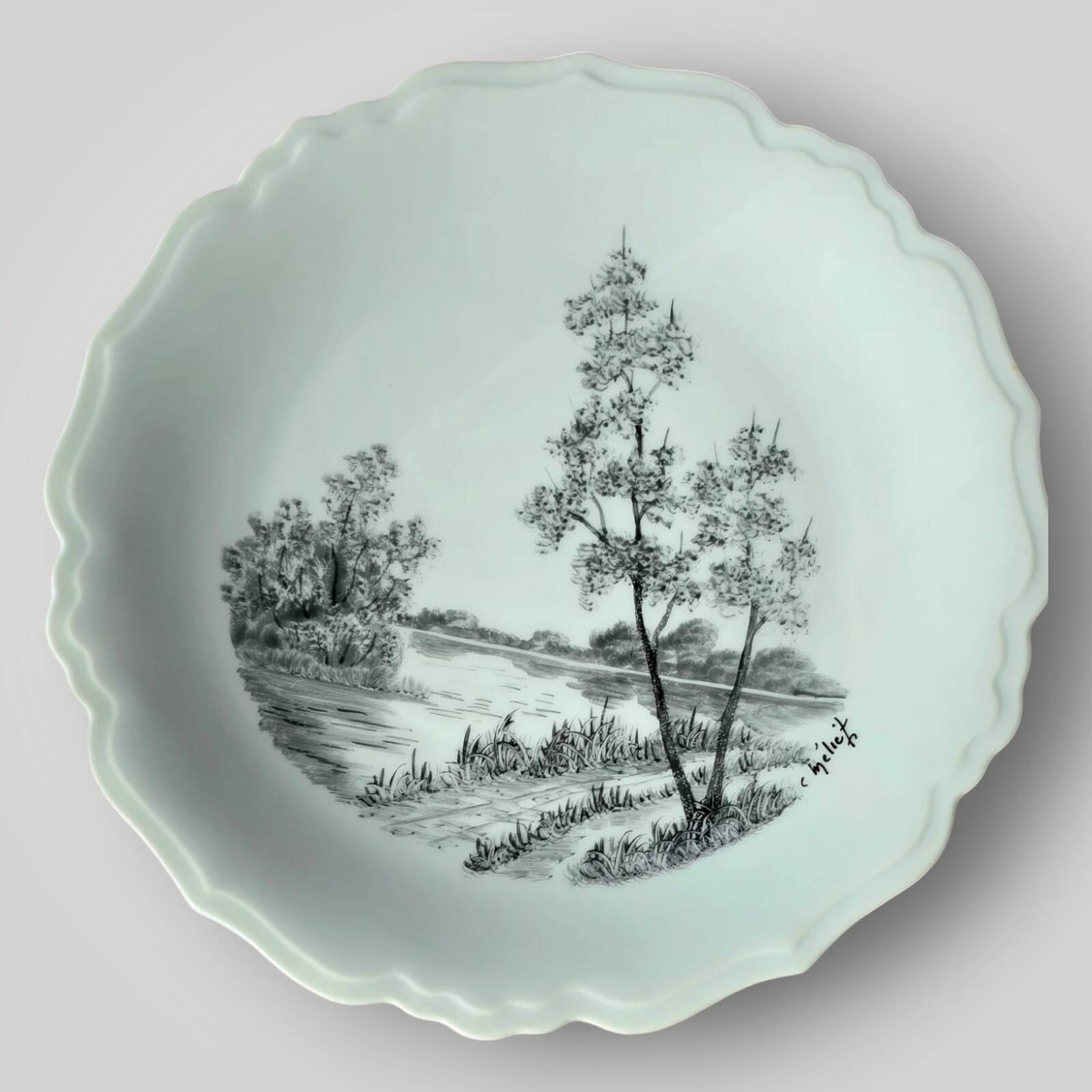 Service de 13 assiettes vintage de Limoges décorées à la main