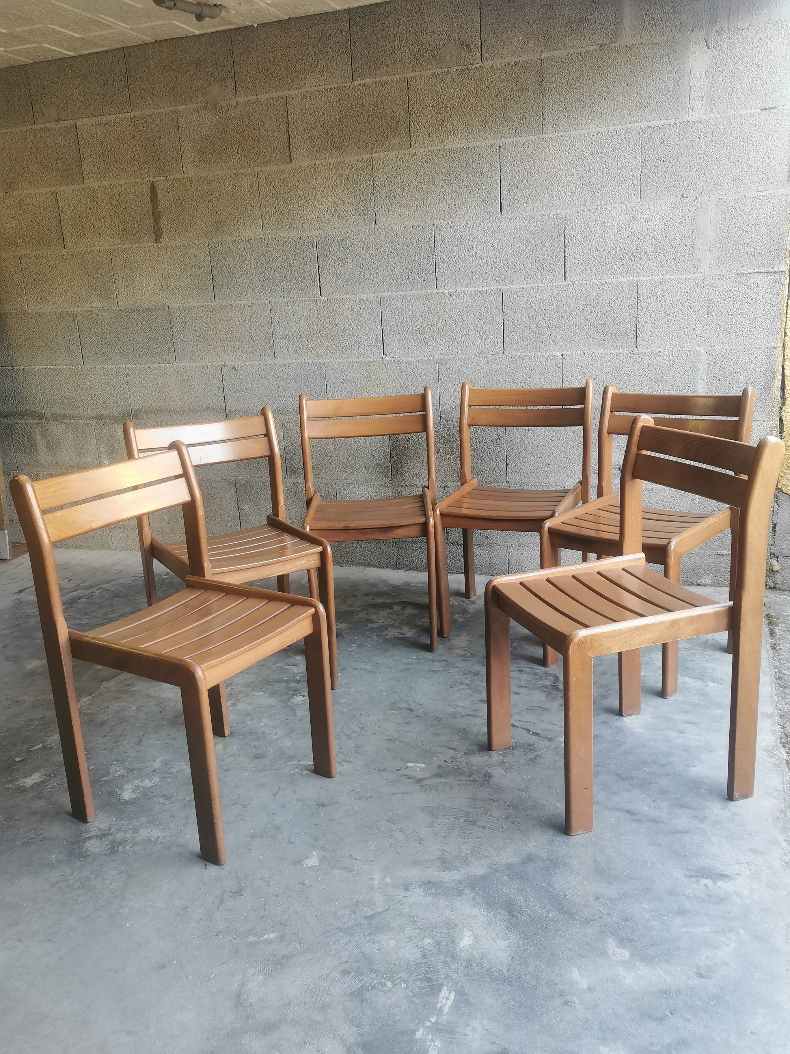 Set of 6 vintage wooden chairs