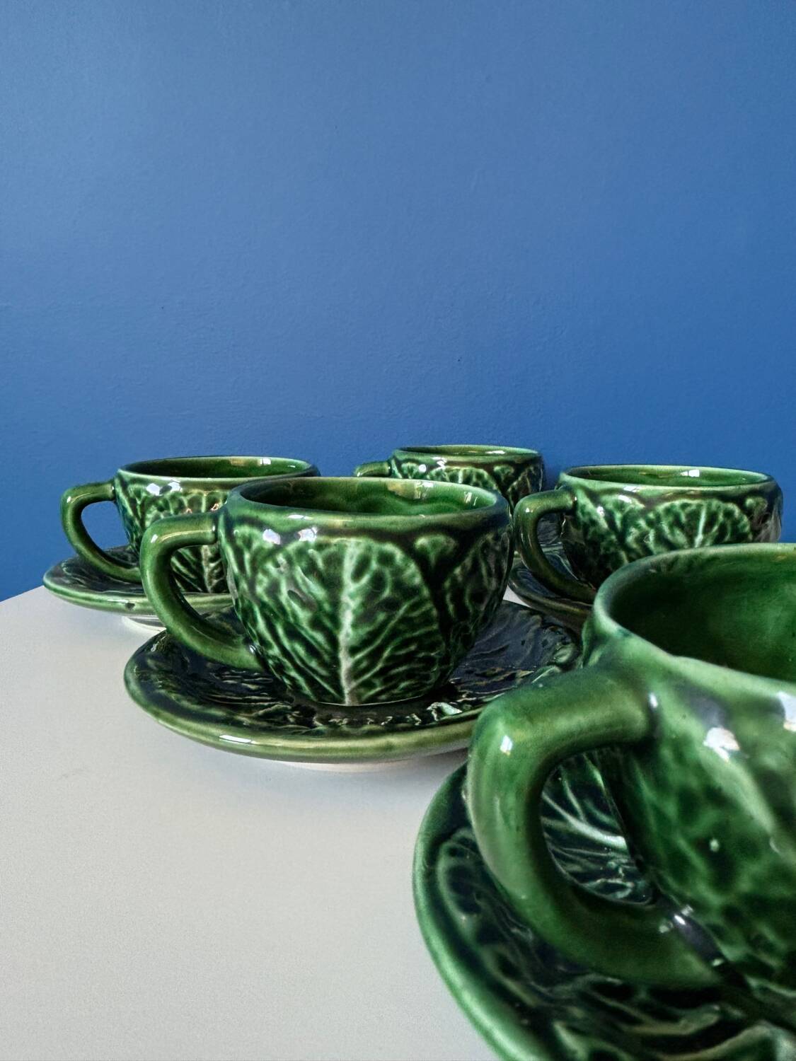Lot de 6 tasses à café vintage en barbotine chou vert – faïence vintag