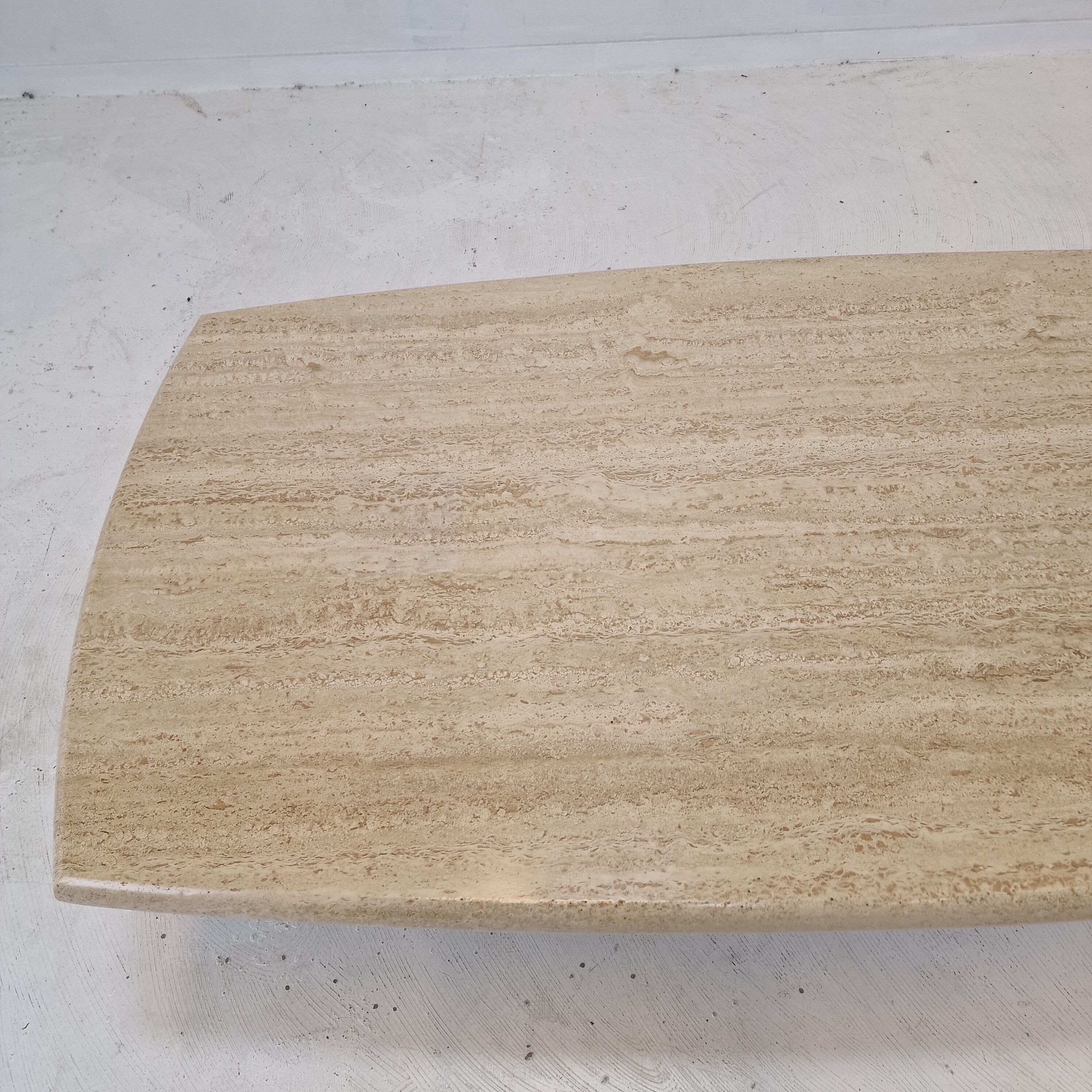 Italian coffee table in travertine, 1980s