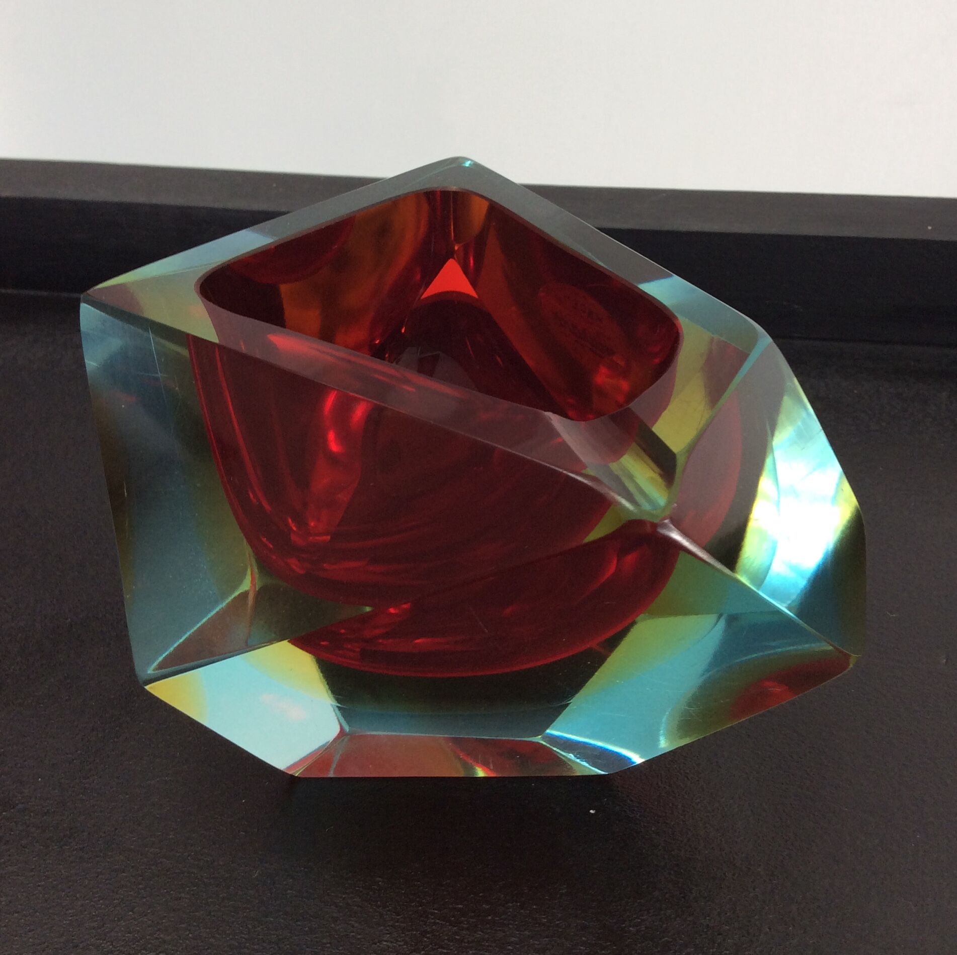 Empty vintage asymmetrical pocket Murano Sommerso by Flávio Poli