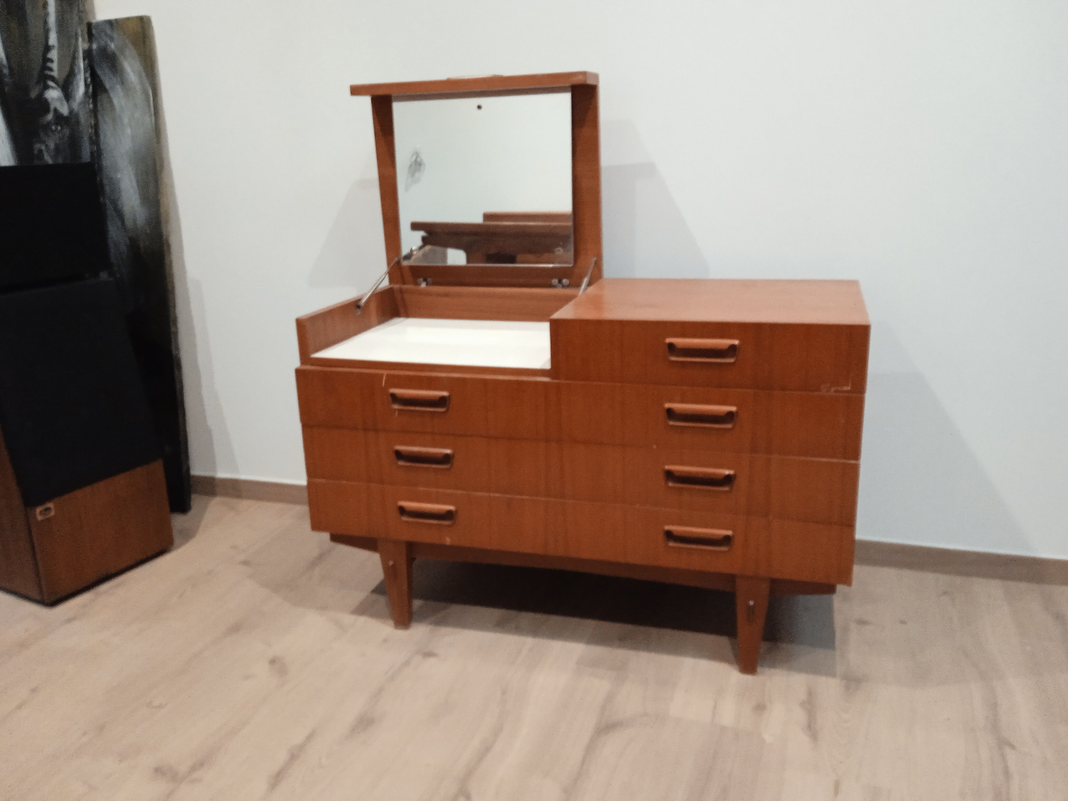 Chest of drawers tea table 60s scandinavian style