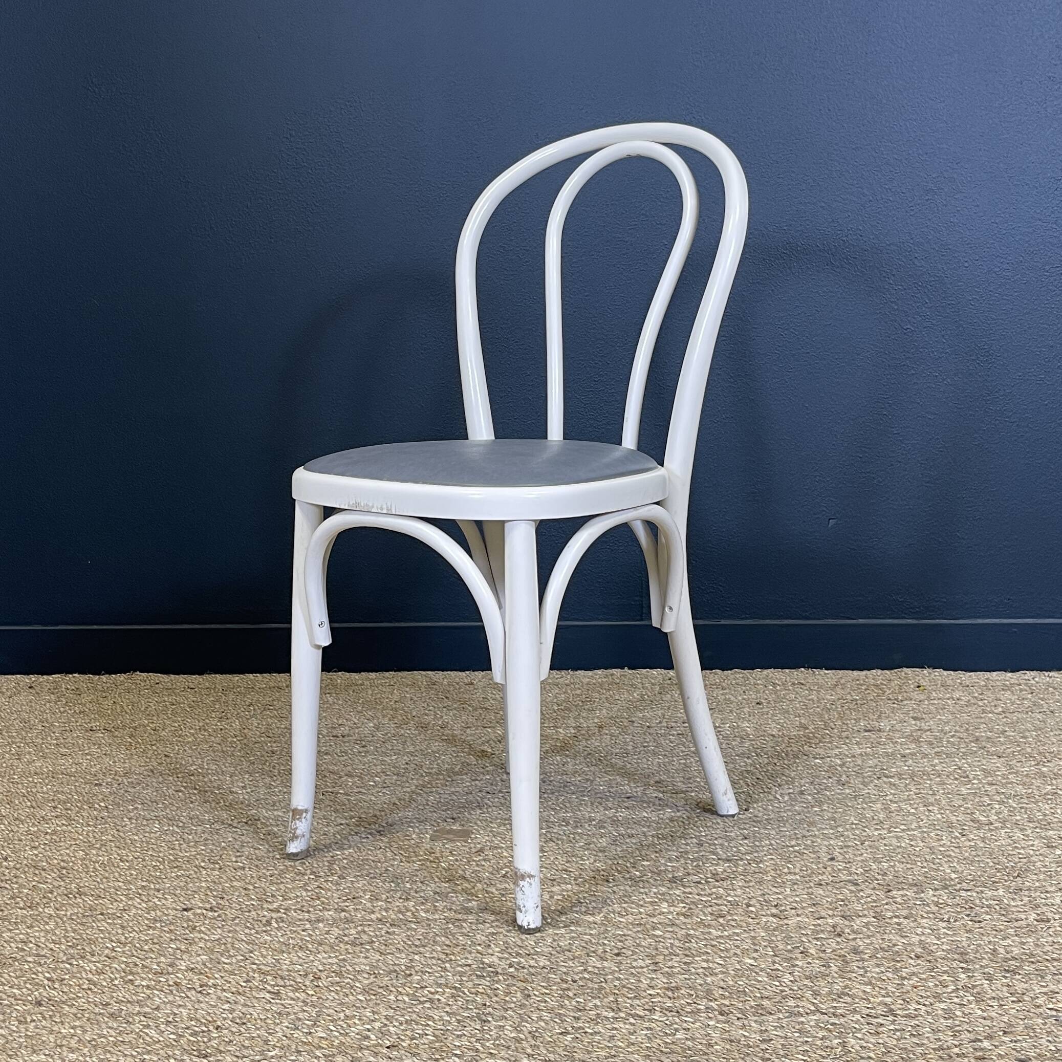 Set of 6 Thonet-type curved wooden bistro chairs