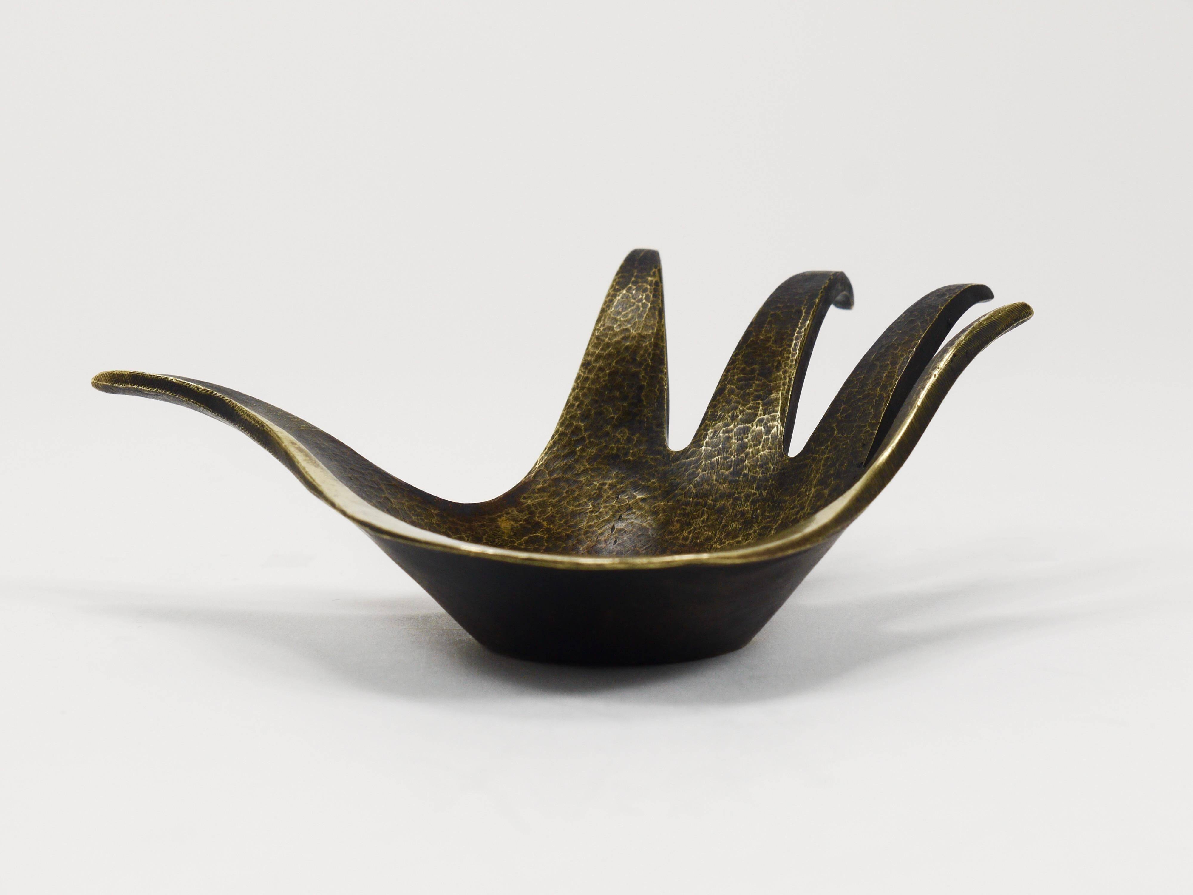 Bowl or sculptural ashtray in brass by Walter Bosse, Herta Baller, Austria, 1950s.