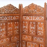 Indian screen with 4 leaves in teak wood with rich openwork decoration of grape leaves