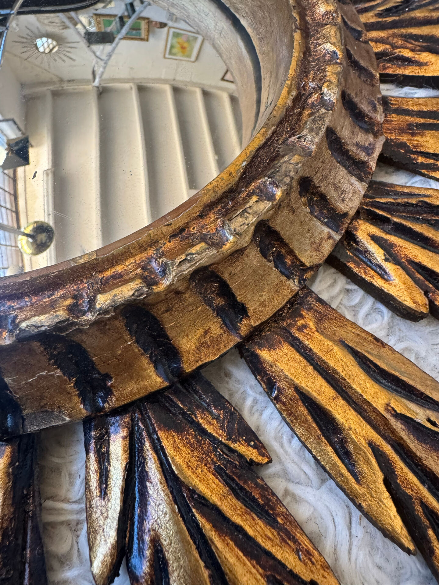 Miroir convexe doré ancien
