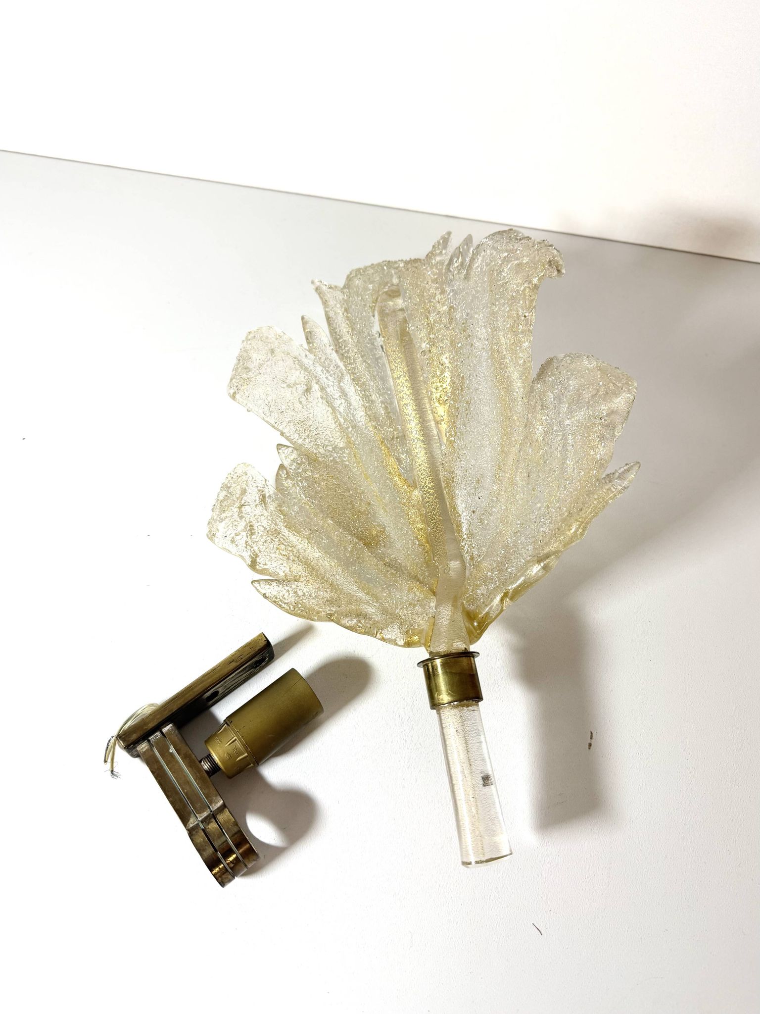 Large Vintage Murano Glass and Gold Leaf Wall Light by Barovier Toso, Italy