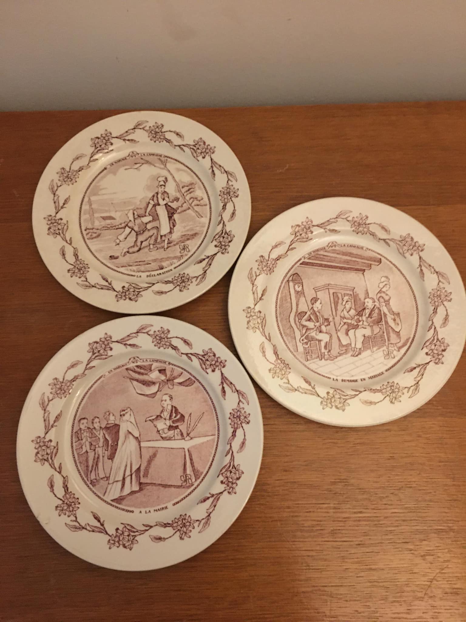 Set of 3 talking plates (a wedding in the countryside) in earthenware