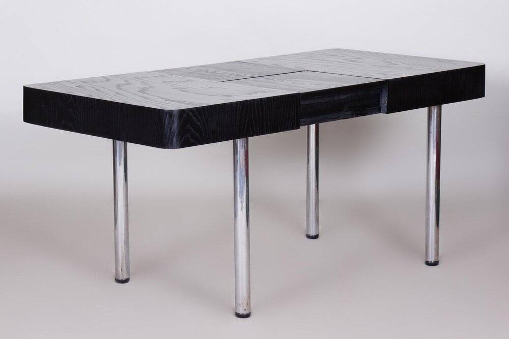 Czech Bauhaus Extendable Dining Table in Oak Veneer, 1930s