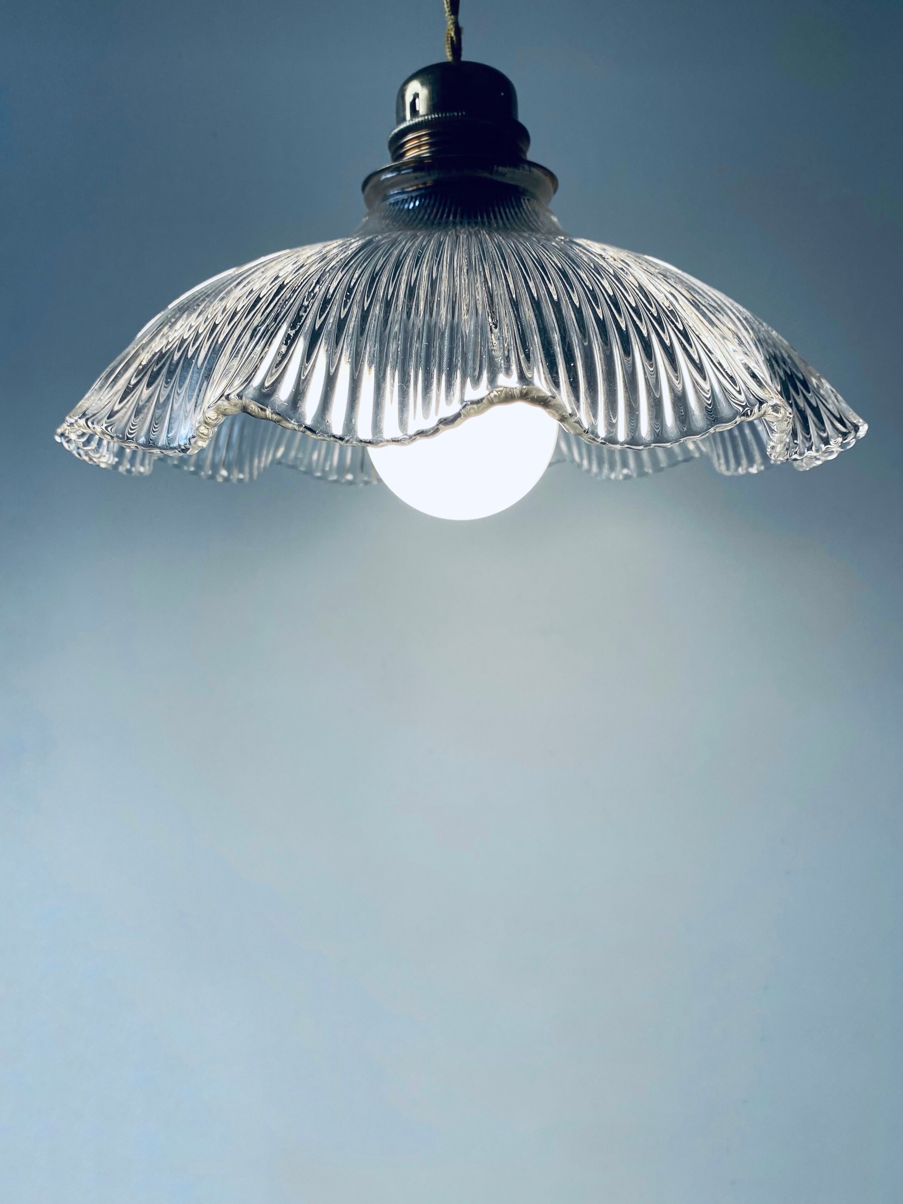 Ancient Holophane suspension