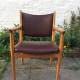 Wegner armchairs, model JH 513
