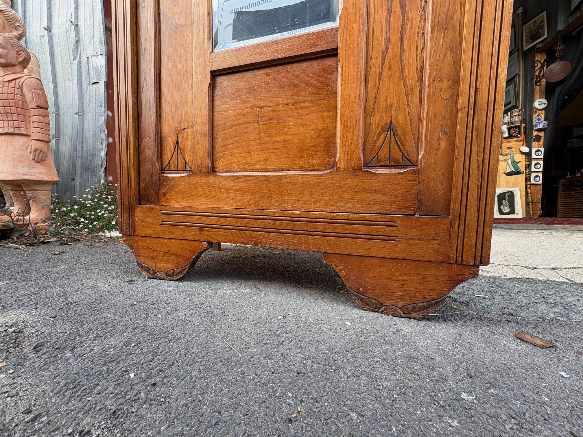 /Art Deco wardrobe with mirror in carved solid oak from the 20s/30s