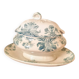 Iron earth gravy boat