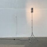 Vintage Italian Sintesi Terra folding floor lamp with tripod by Ernesto Gismondi for Artemide, 1970s.