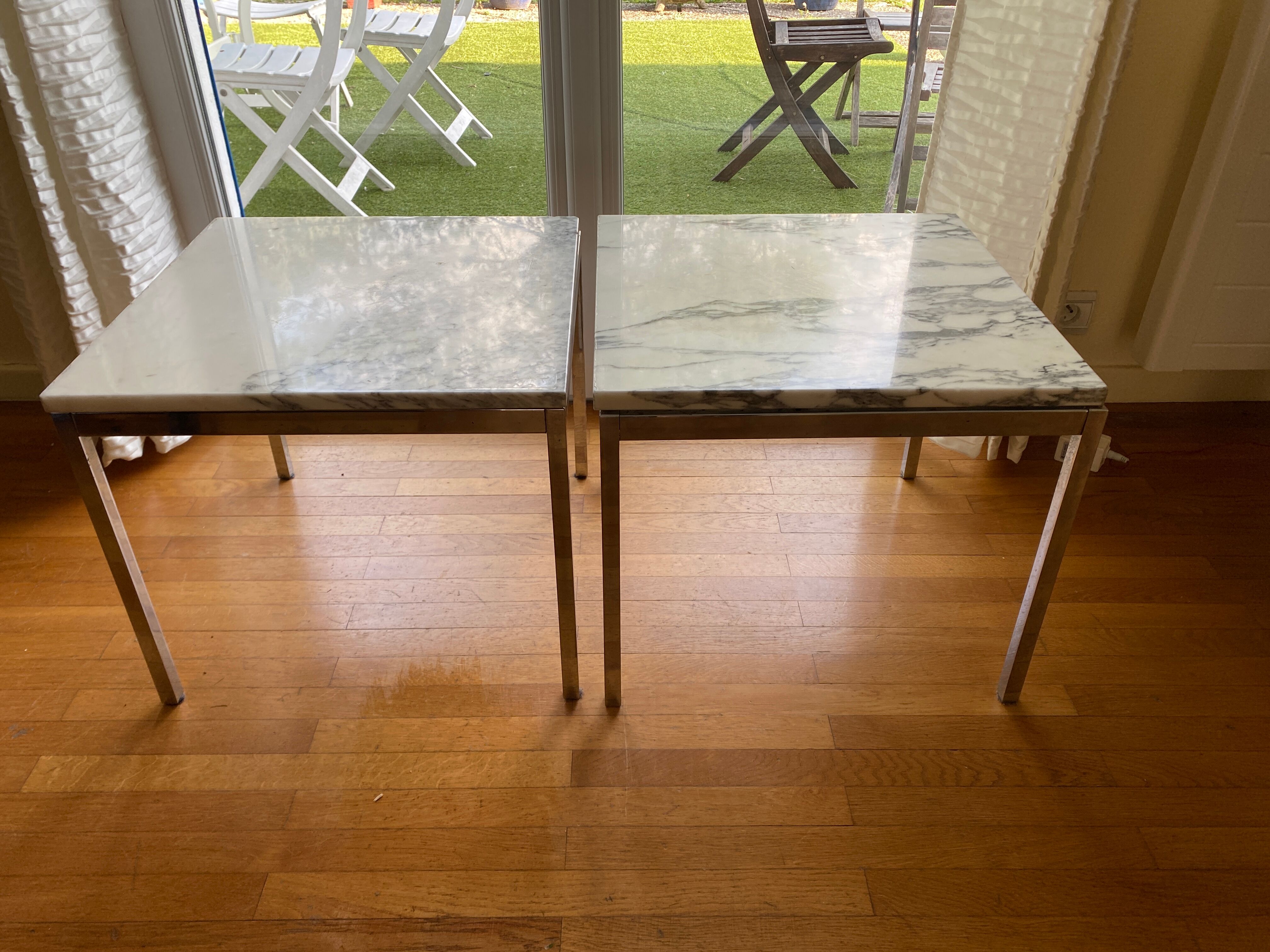 Pair of white marble coffee tables Florence Knoll