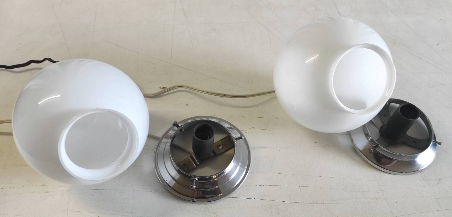 Ceiling light or table lamp with opaline globe, diameter 15 cm - mid 20th century.