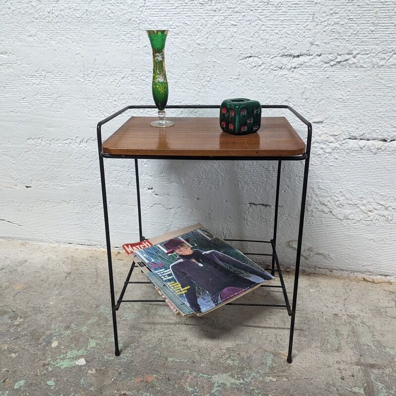 Vintage magazine harness