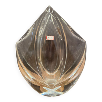 Vase stylisé en cristal signé Baccarat