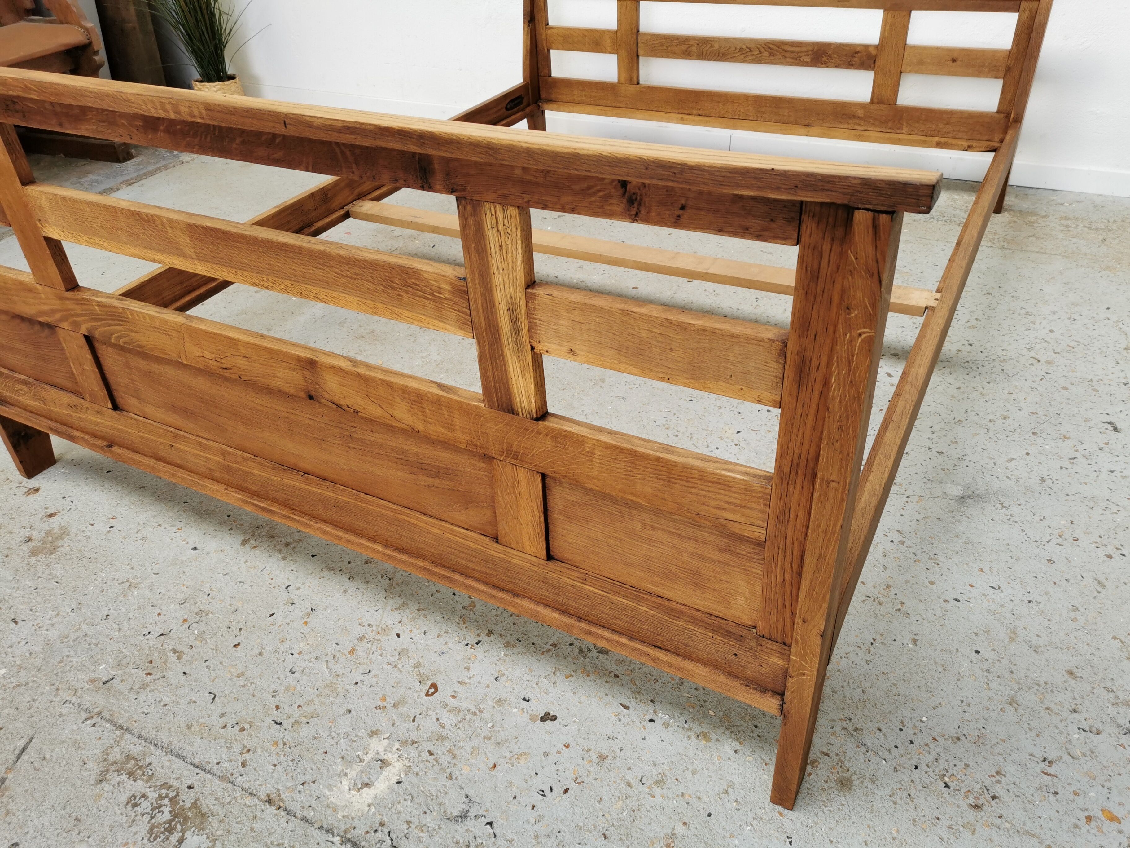 Vintage design bed René Gabriel