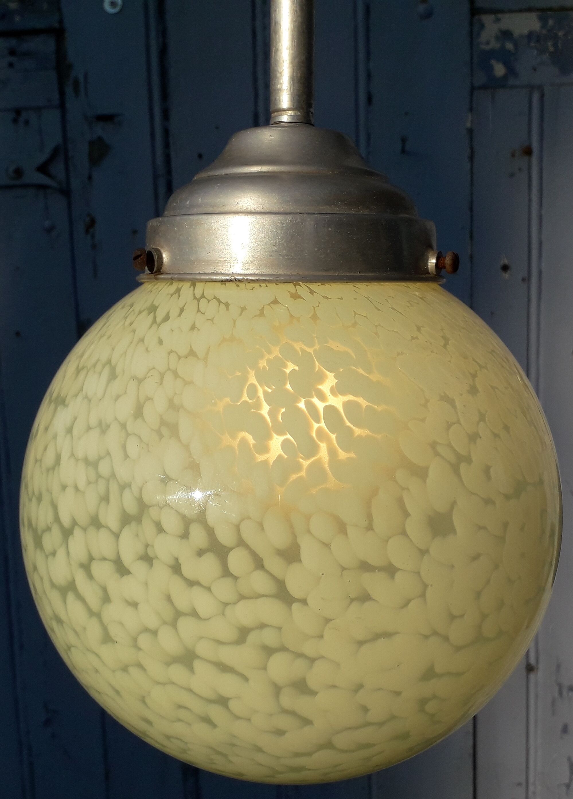 Art deco suspension globe in green clichy glass